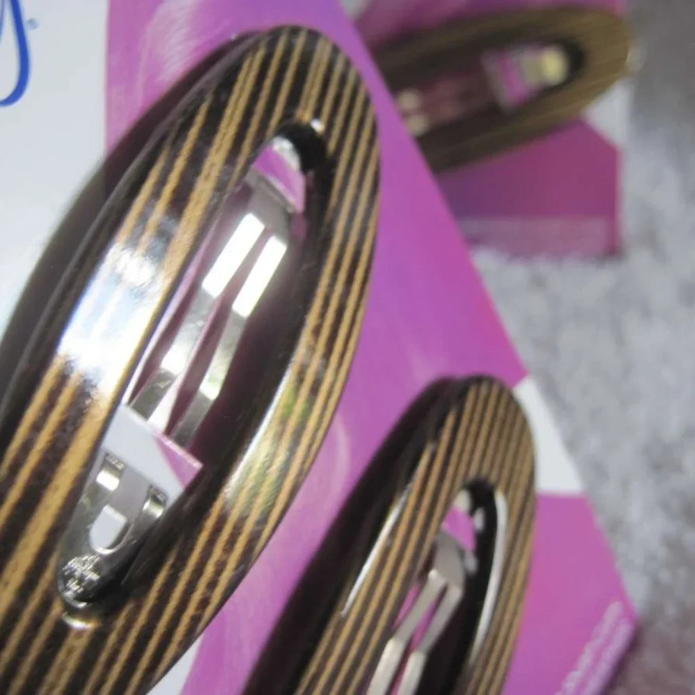2 Goody Heather Black Brown Striped Tan Flexible Plastic Cover Metal Snap Clips
